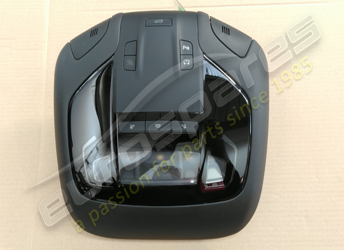 USATO Maserati CUPOLA ANTERIORE NERO CHIARO. NUMERO PARTE 670110930 (1)