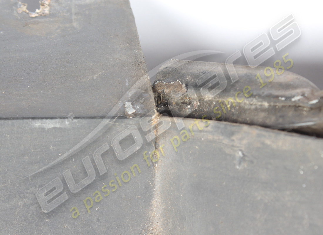 usato ferrari lh gravel guard gtb. numero parte 61849800 (4)