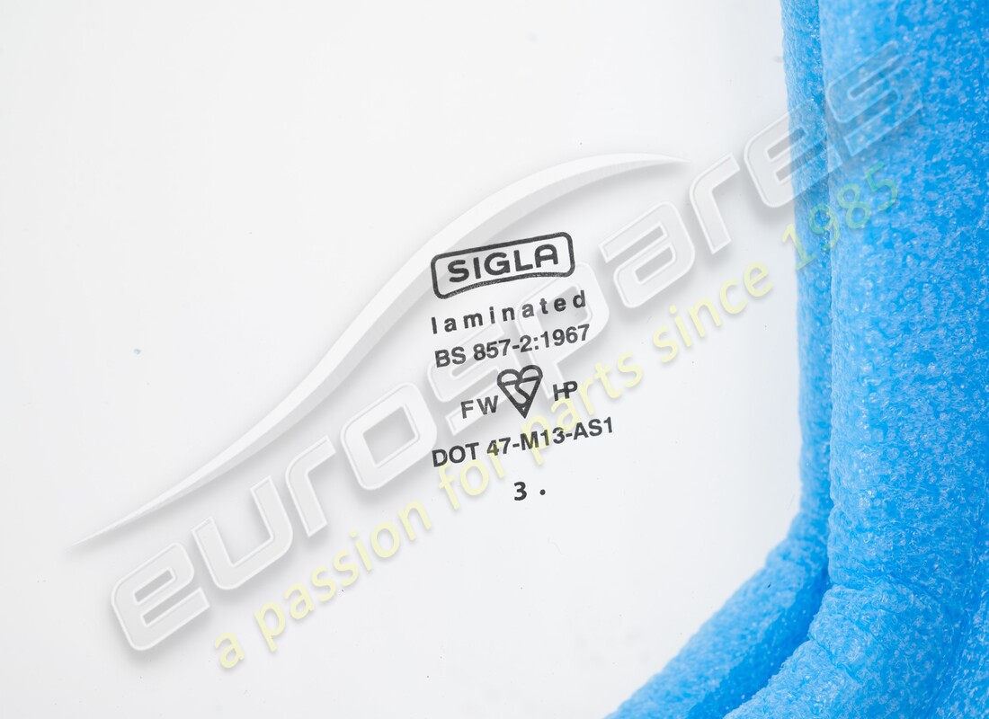 nuovo eurospares parabrezza anteriore 330 gt mk1+2. numero parte 2424000400 (2)