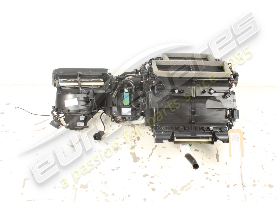 GRUPPO HVAC RHD USATO Maserati. NUMERO PARTE 670303419 (1)