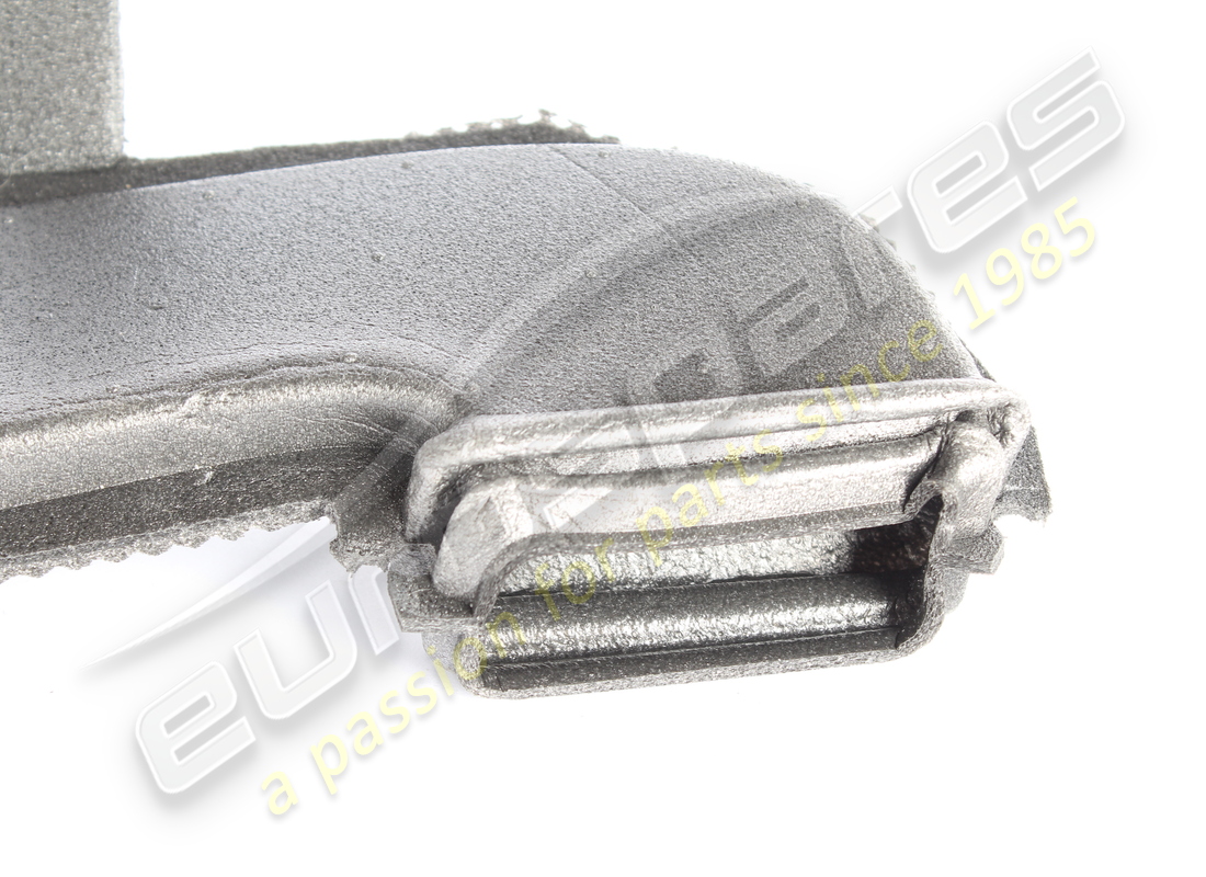 used maserati rear air duct. part number 670159734 (2)