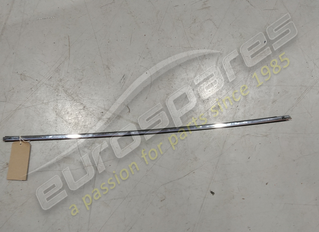 USATO Aston Martin PARASPIFFERI, VITA, ESTERNO, DESTRA . NUMERO PARTE 6G3320562BF (1)