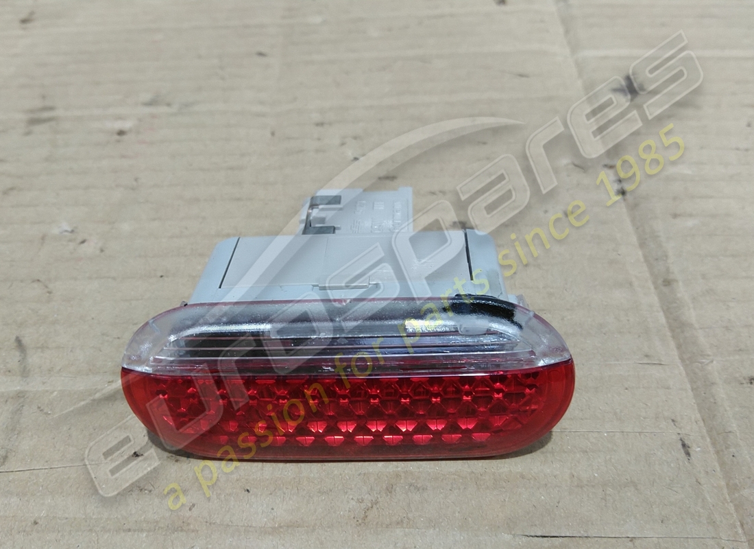 LAMPADA PORTA USATA Aston Martin . NUMERO PARTE 4G433710018 (1)