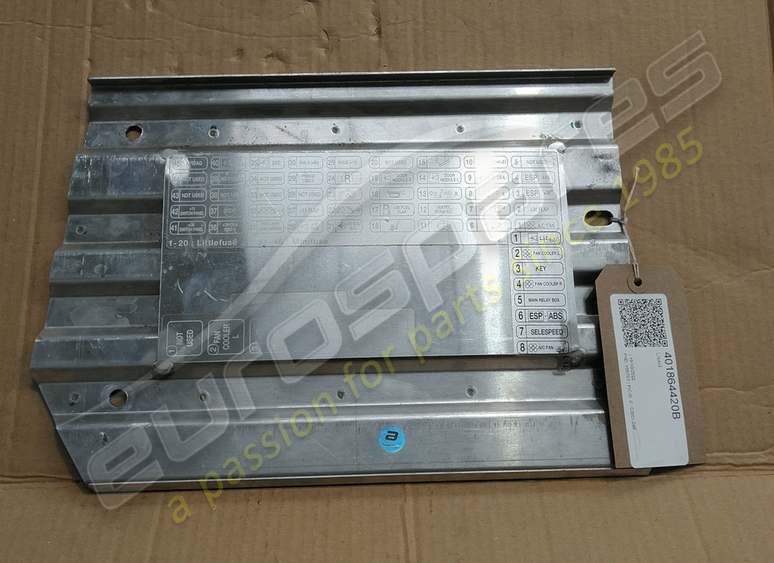 supporto per piedi lamborghini usato. numero parte 401864420b (1)