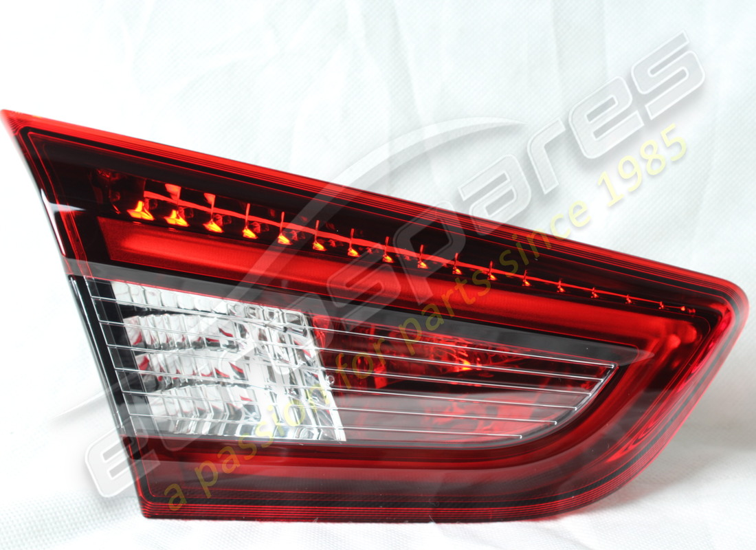 nuovo maserati fanale posteriore sx mobile. numero parte 670106748 (2)