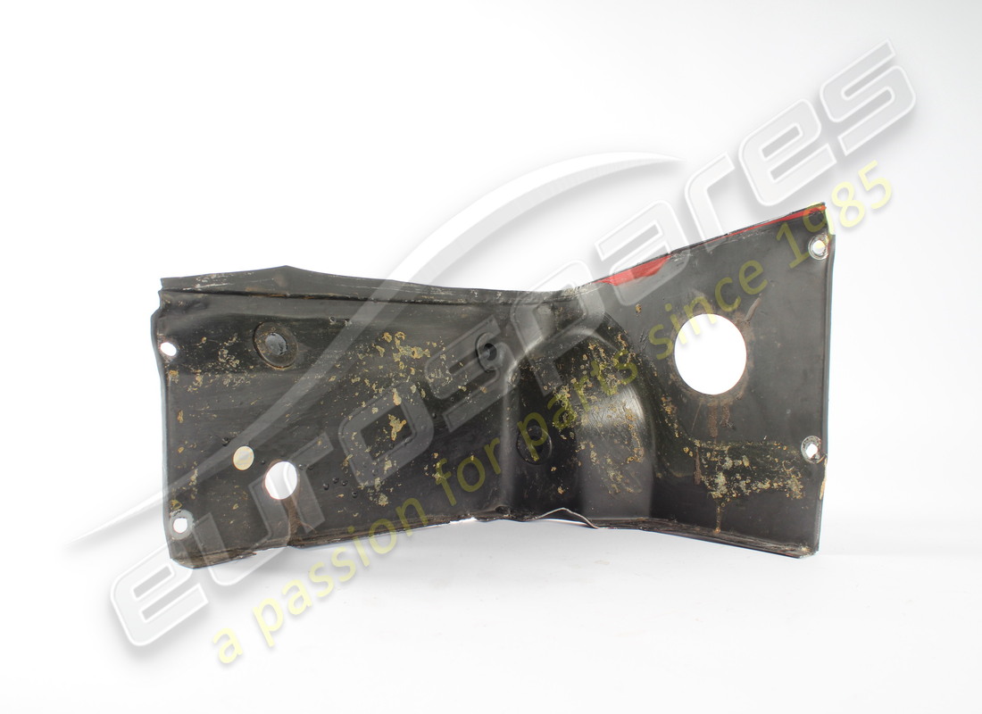 SCUDO Ferrari USATO. NUMERO PARTE 61480100 (1)