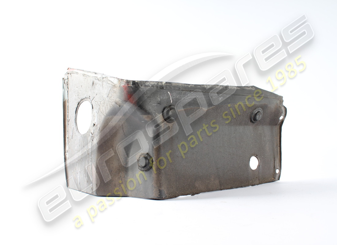 scudo ferrari usato. numero parte 61480100 (2)