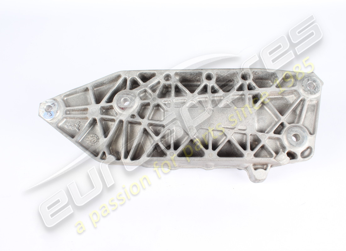 usato ferrari supporto inf. cambio. numero parte 965162 (2)