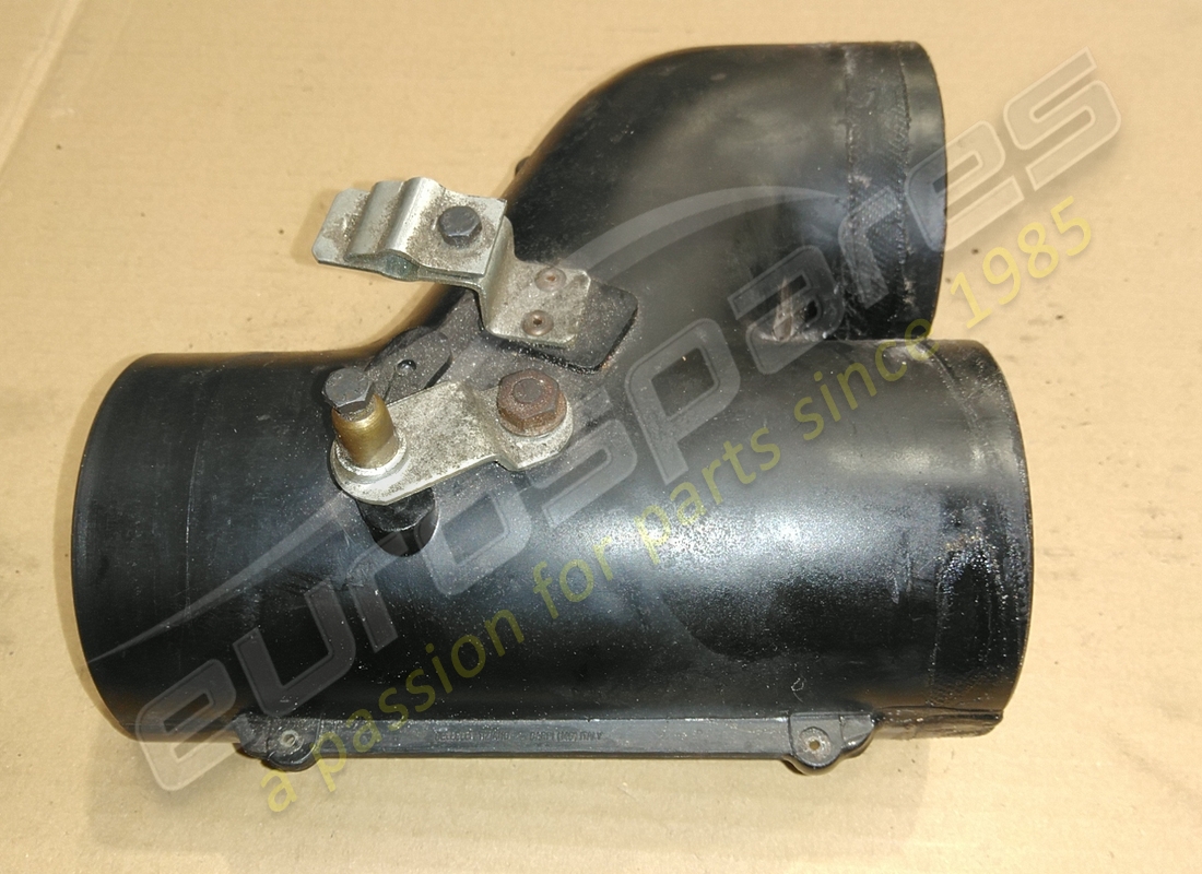 DEVIATORE SX Ferrari USATO. NUMERO PARTE 60135100 (1)