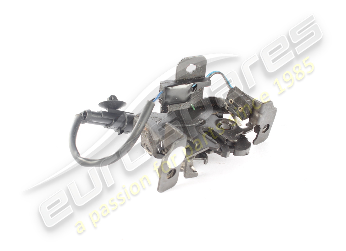 SERRATURA LATERALE COFANO ANTERIORE USATA Maserati NUMERO PARTE 670009673 (1)