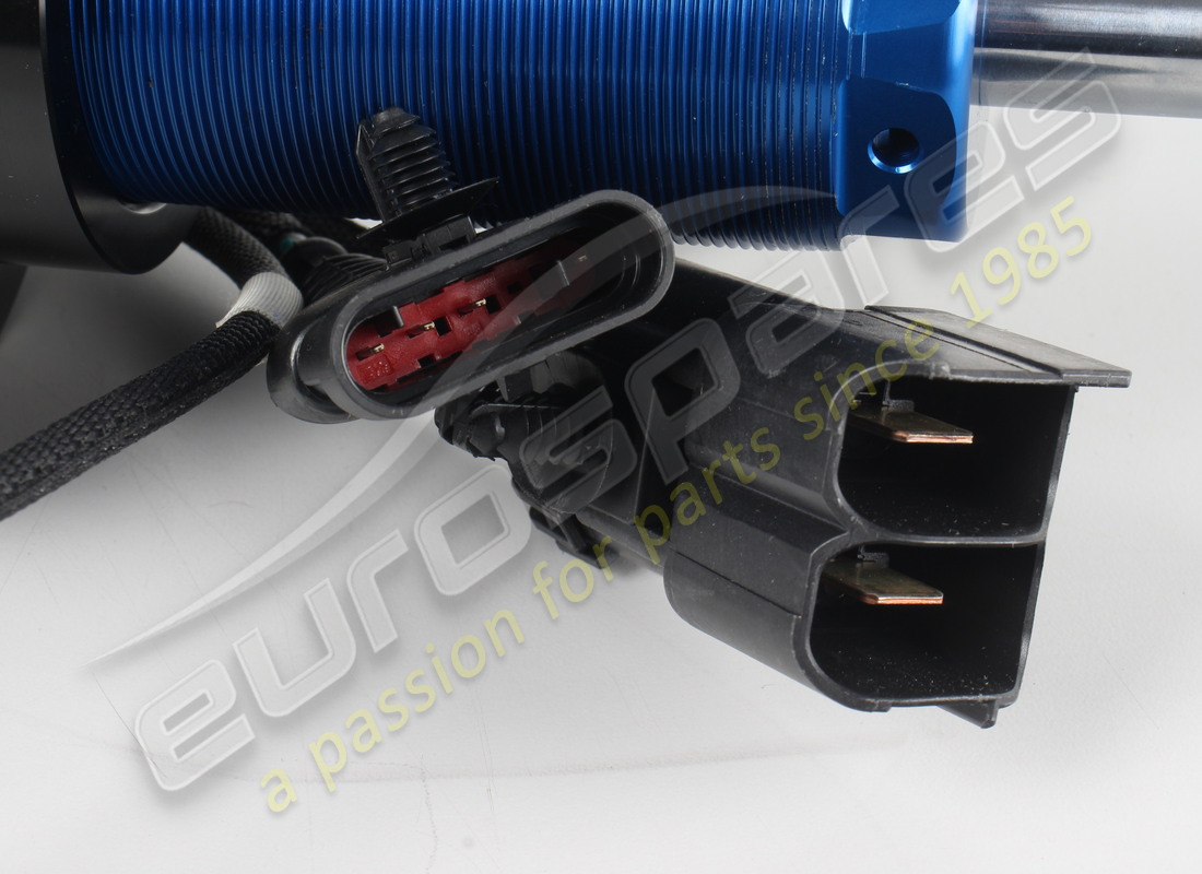 NUOVO FERRARI AMMORTIZZATORE ANTERIORE SX. NUMERO PARTE 785512 (5) nuovo ferrari ammortizzatore anteriore sx. numero parte 785512 (5)