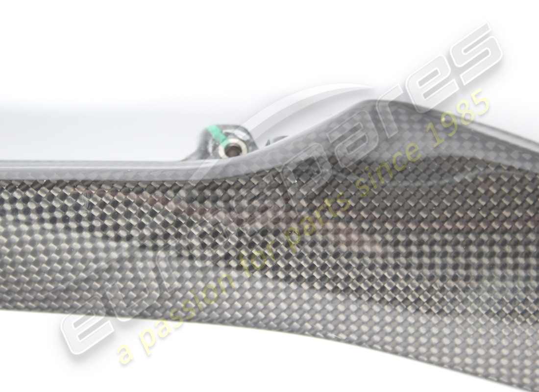 usato ferrari mobiletto ant. sup.dx carbon. numero parte 791066 (3)