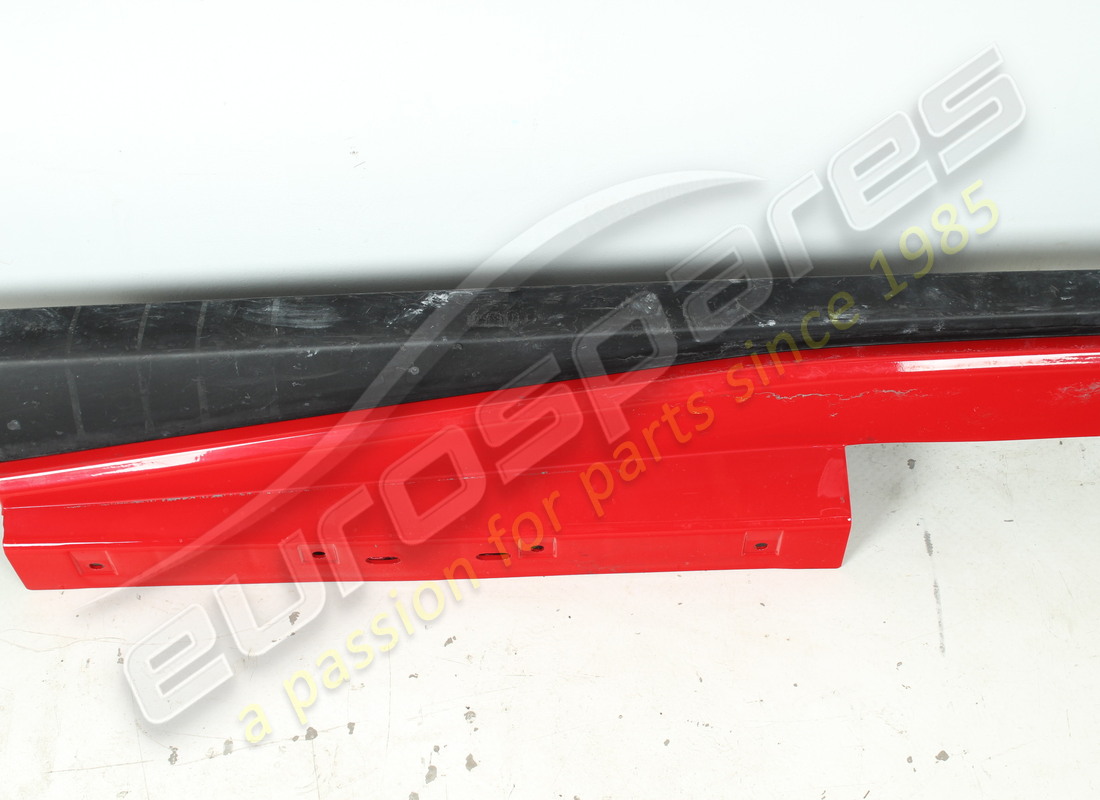 pannello di rivestimento soglia sx completo usato ferrari. numero parte 88825710 (3)