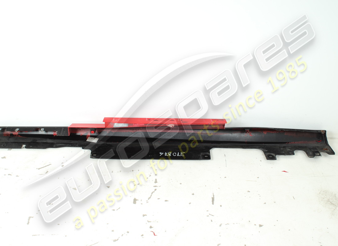 usato ferrari pannello di rivestimento soglia dx completo. numero parte 88826110 (2)