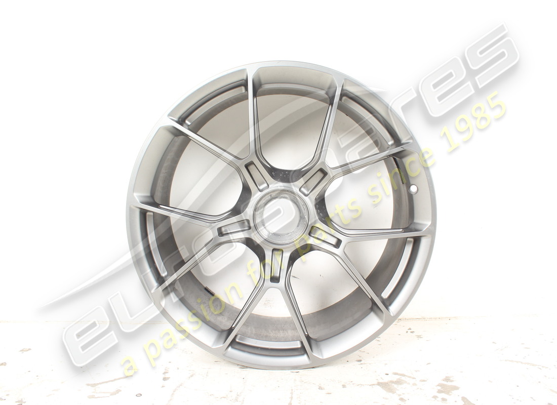 cerchio in lega porsche usato argento scuro. numero parte 9gt601025qos8 (1)