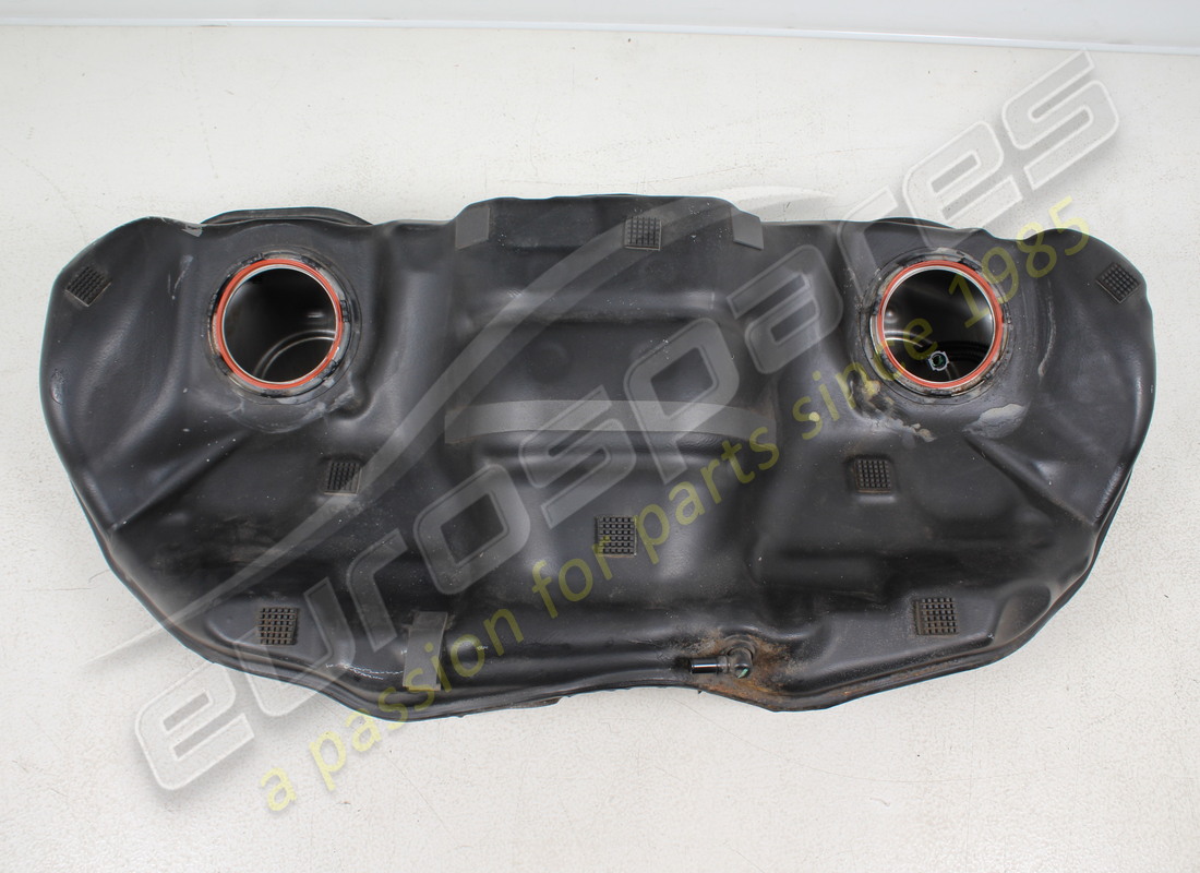 serbatoio diesel completo usato maserati. numero parte 670159335 (3)