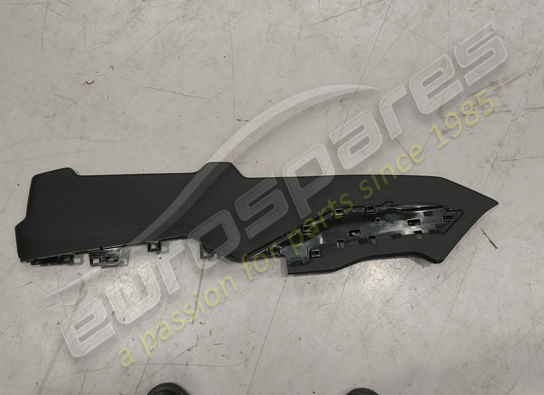 pannello di rivestimento laterale lamborghini usato. numero parte 4ml863303gqg8 (1)