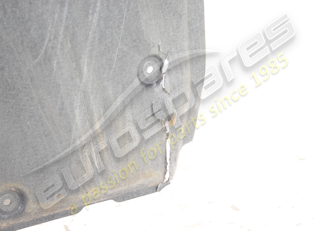 rivestimento sottoscocca danneggiato porsche. numero parte 992825523m (5)