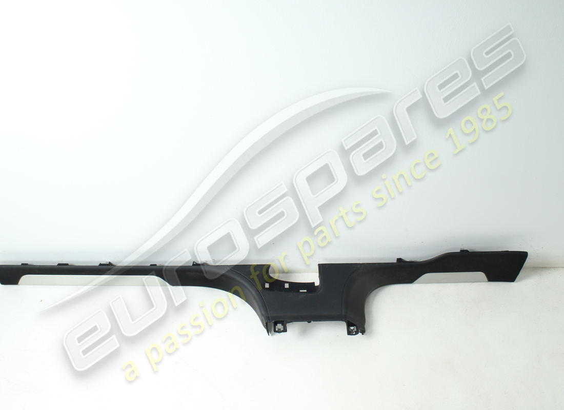 piastra sottoscotto lamborghini usata. numero parte 4ml853369bqg8 (3)