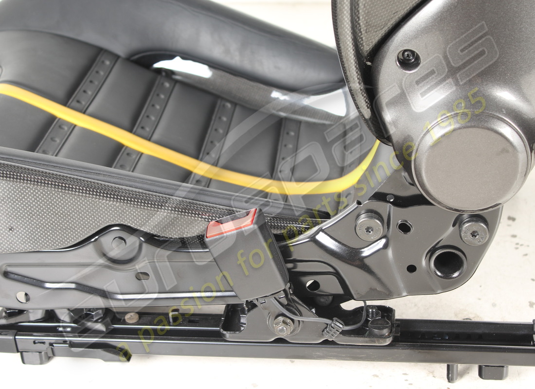 usato ferrari 296 daytona carbon posti a sedere (taglia grande). numero parte eap1490392 (10)