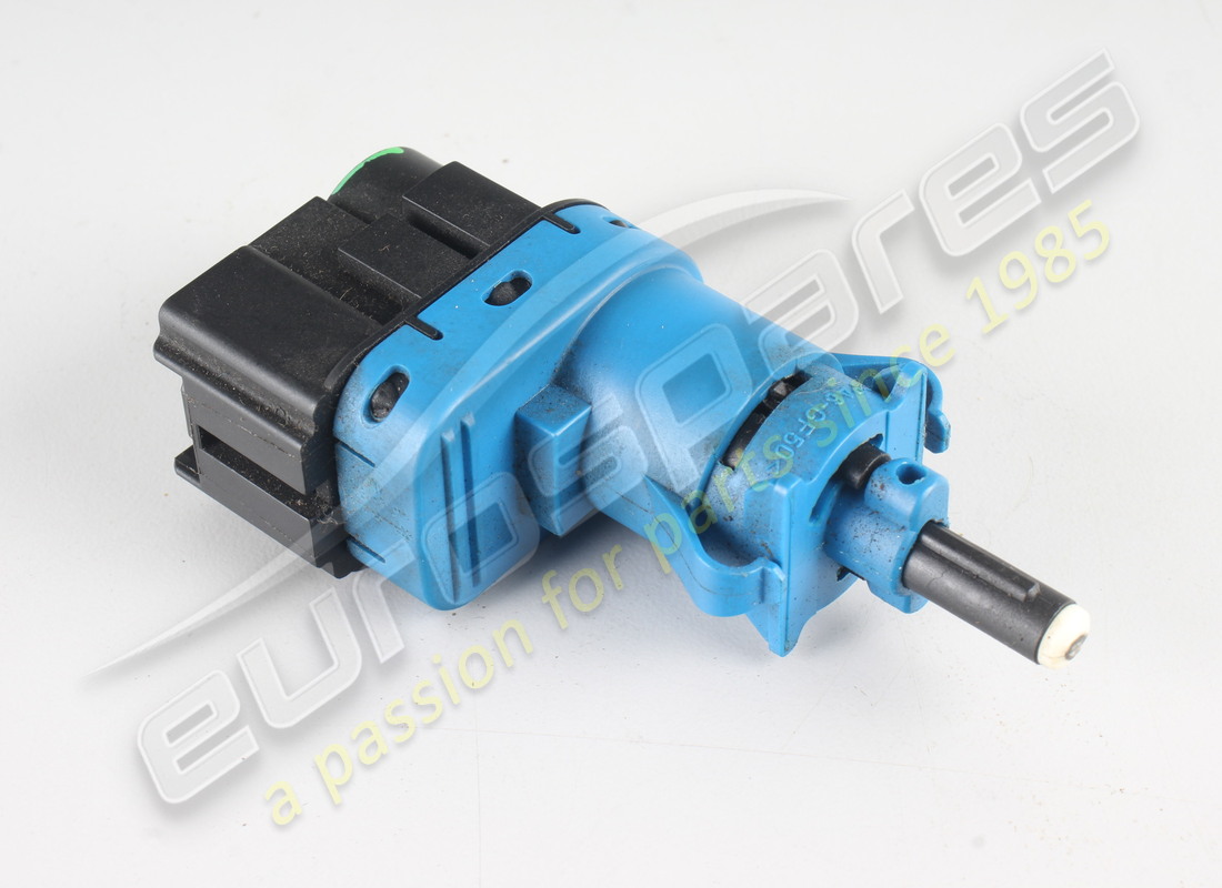 LAMPADA DI STOP-INTERRUTTORE Aston Martin USATA. NUMERO PARTE 4G433710037 (1)