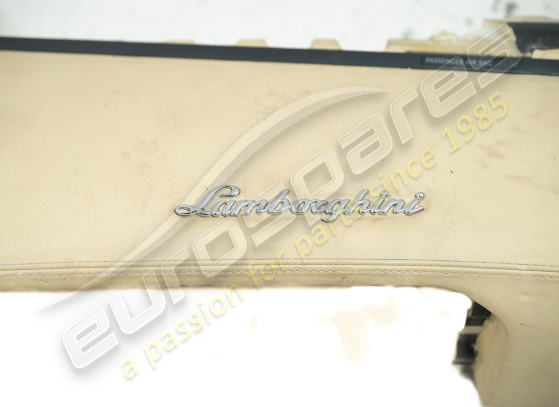 cruscotto inferiore usato lamborghini, pelle numero parte guida a destra 472857921h (2)