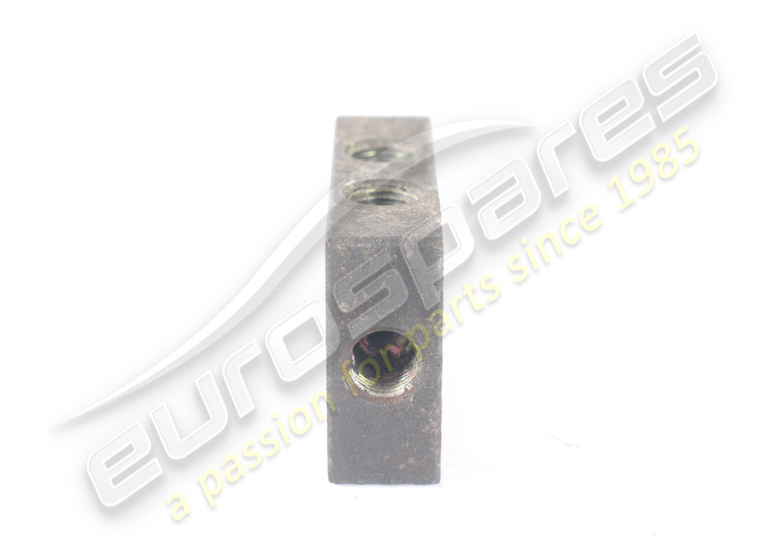 BLOCCO DI DIRAMAZIONE PER TUBI BUNDY USATO MASERATI. NUMERO PARTE 377400325 (3) blocco di diramazione per tubi bundy usato maserati. numero parte 377400325 (3)