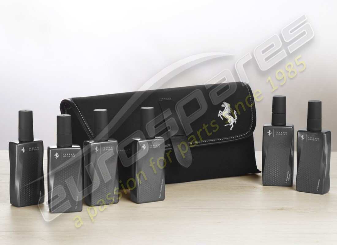 nuovo ferrari cura dell'auto kit di pulizia esterna. numero parte 70005130 (1)