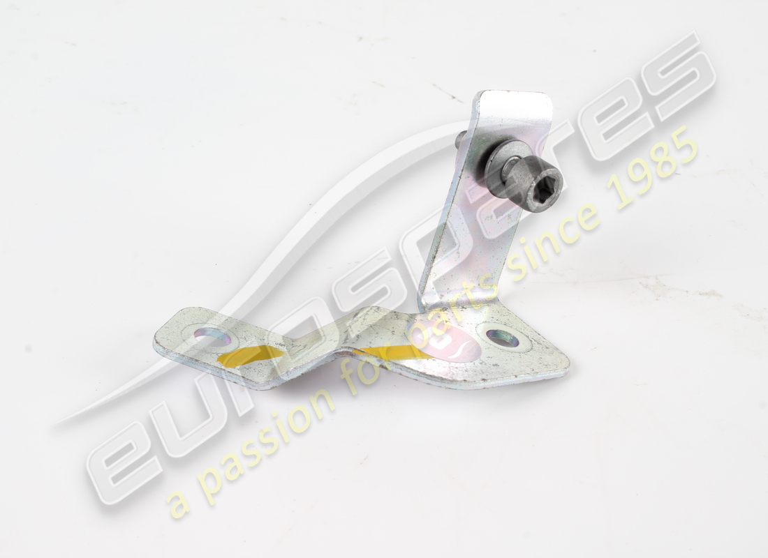 USATO Maserati STAFFA DESTRA . NUMERO PARTE 670005887 (1)