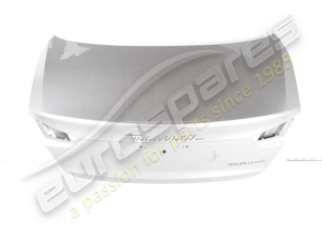 COPERCHIO POSTERIORE COMPLETO Maserati USATO. NUMERO PARTE 673005300 (1)