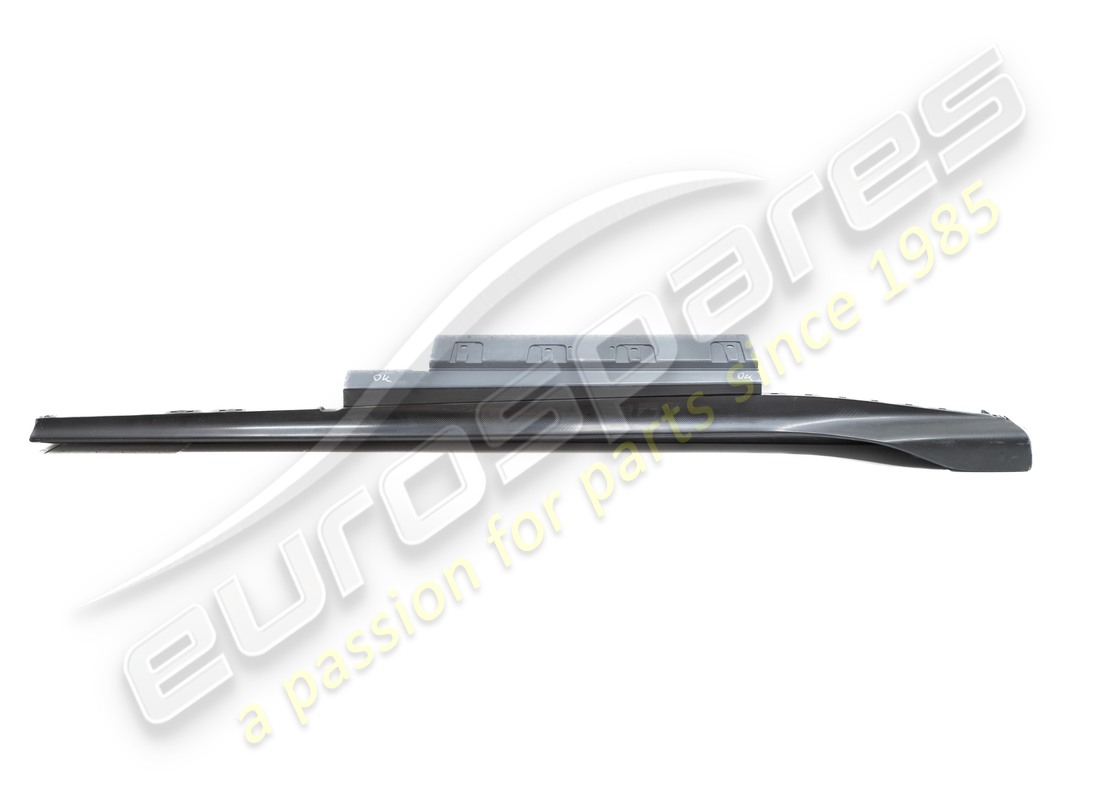 nuova ferrari copertura soglia esterna completa sx. numero parte 985872208 (1)