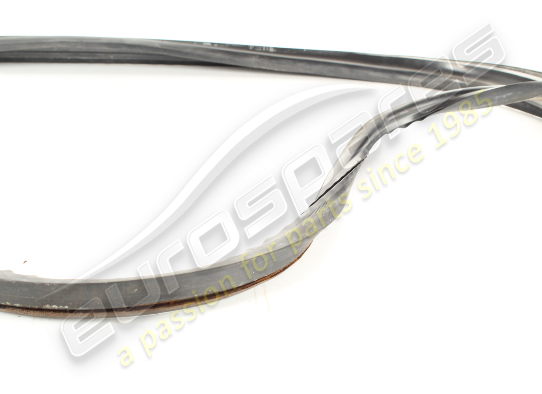 ferrari cornice in gomma del schermo posteriore usata. numero parte 60854400 (3)