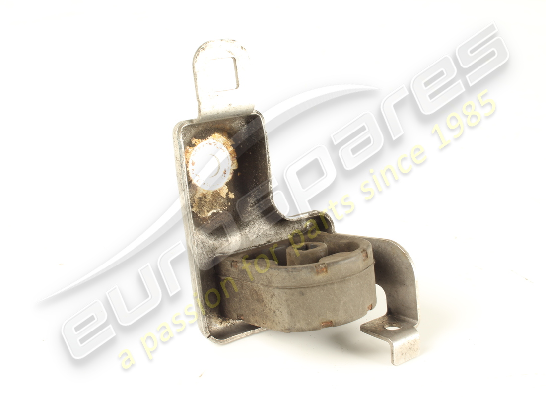 usato maserati controstaffa posteriore destra s. numero parte 670001531 (2)