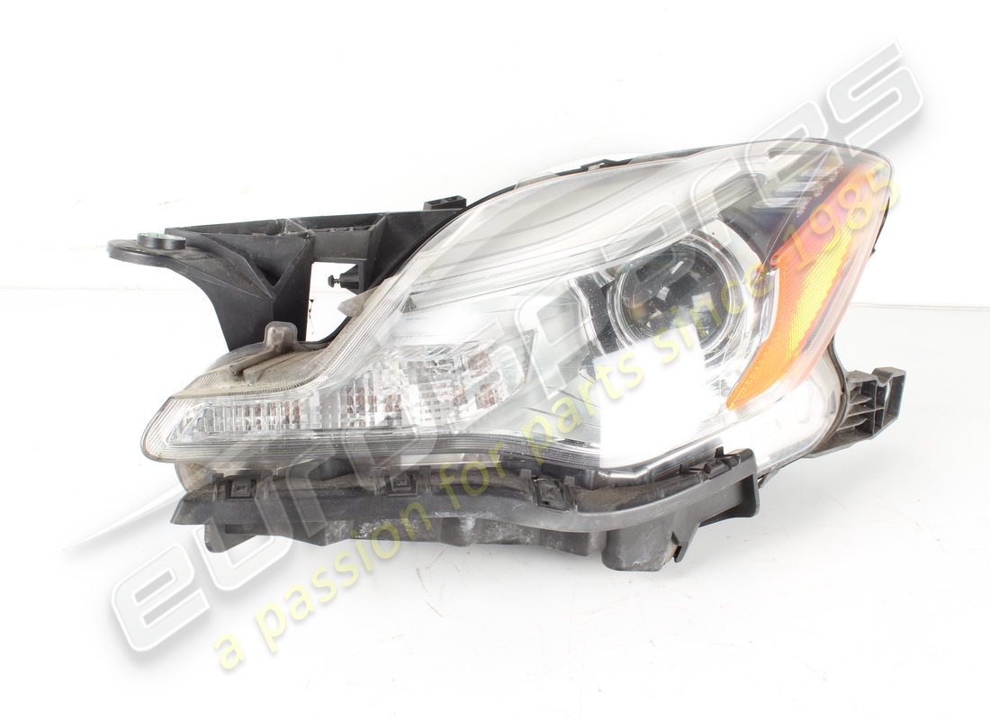 usato maserati codice articolo fanale anteriore sinistro 670104200
