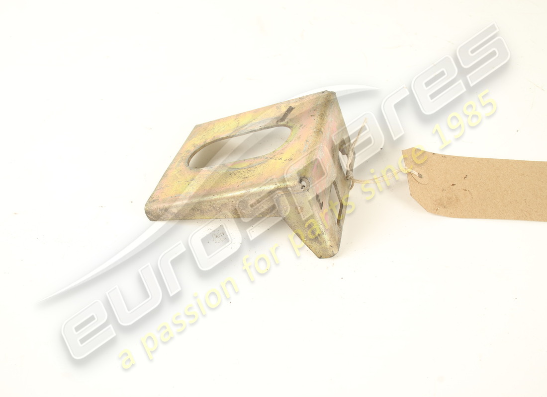 PARENTESI Ferrari USATA. NUMERO PARTE 62126500 (1)