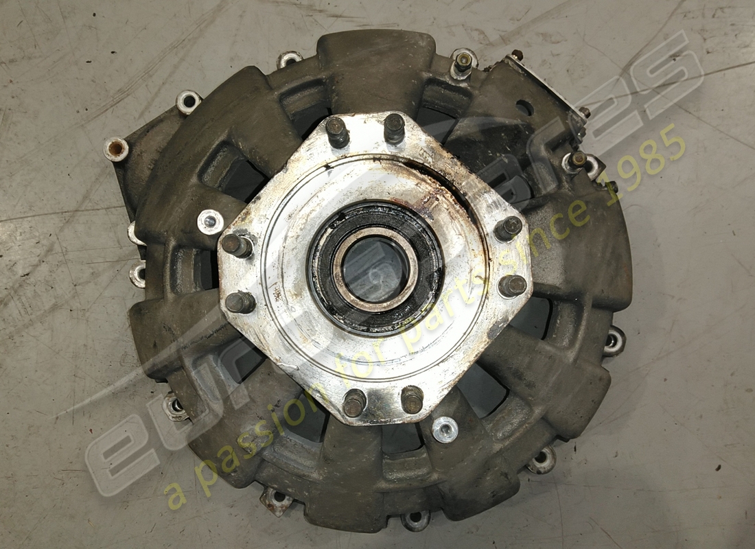 ALLOGGIAMENTO FRIZIONE COMPLETO Ferrari USATO. NUMERO PARTE 173622 (1)