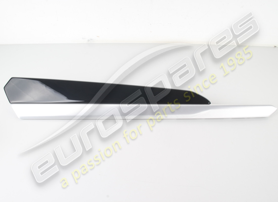 NUOVO Lamborghini CARRIER WOOD PIANO NERO . NUMERO PARTE 4ML867224AG (1)