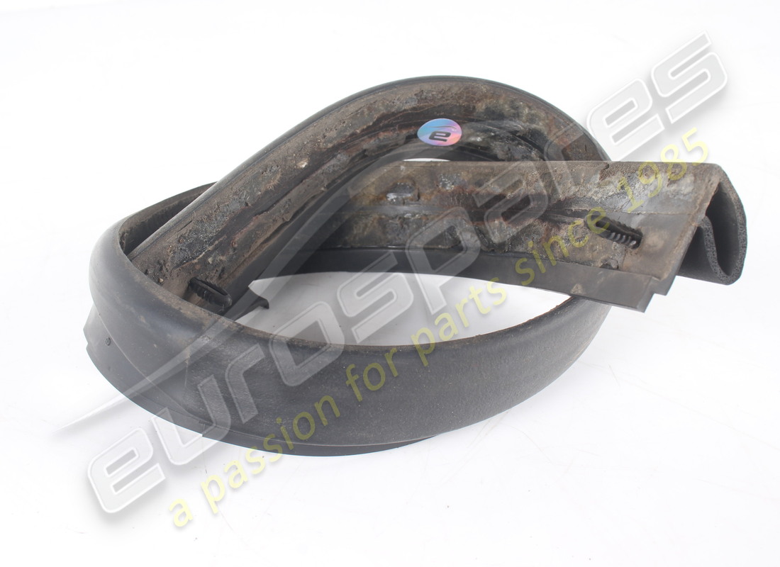 USED FERRARI UPPER SEAL FOR FRONT BUMPER . PART NUMBER 87220300 (1)