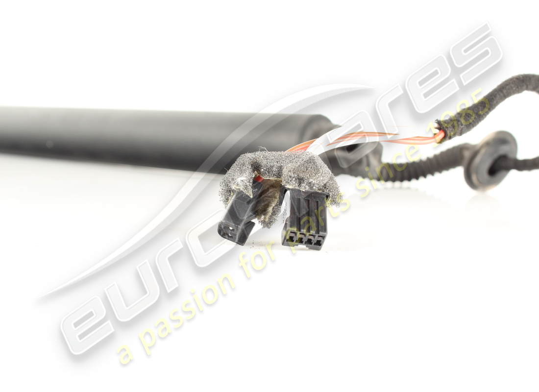 usato ferrari stabilus. numero parte 83461900 (2)