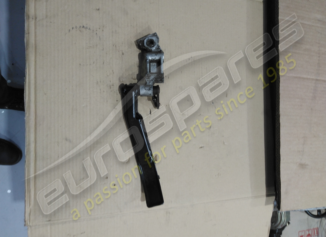 pedale e supporto acceleratore eurospares usati. numero parte eap1384353 (2)