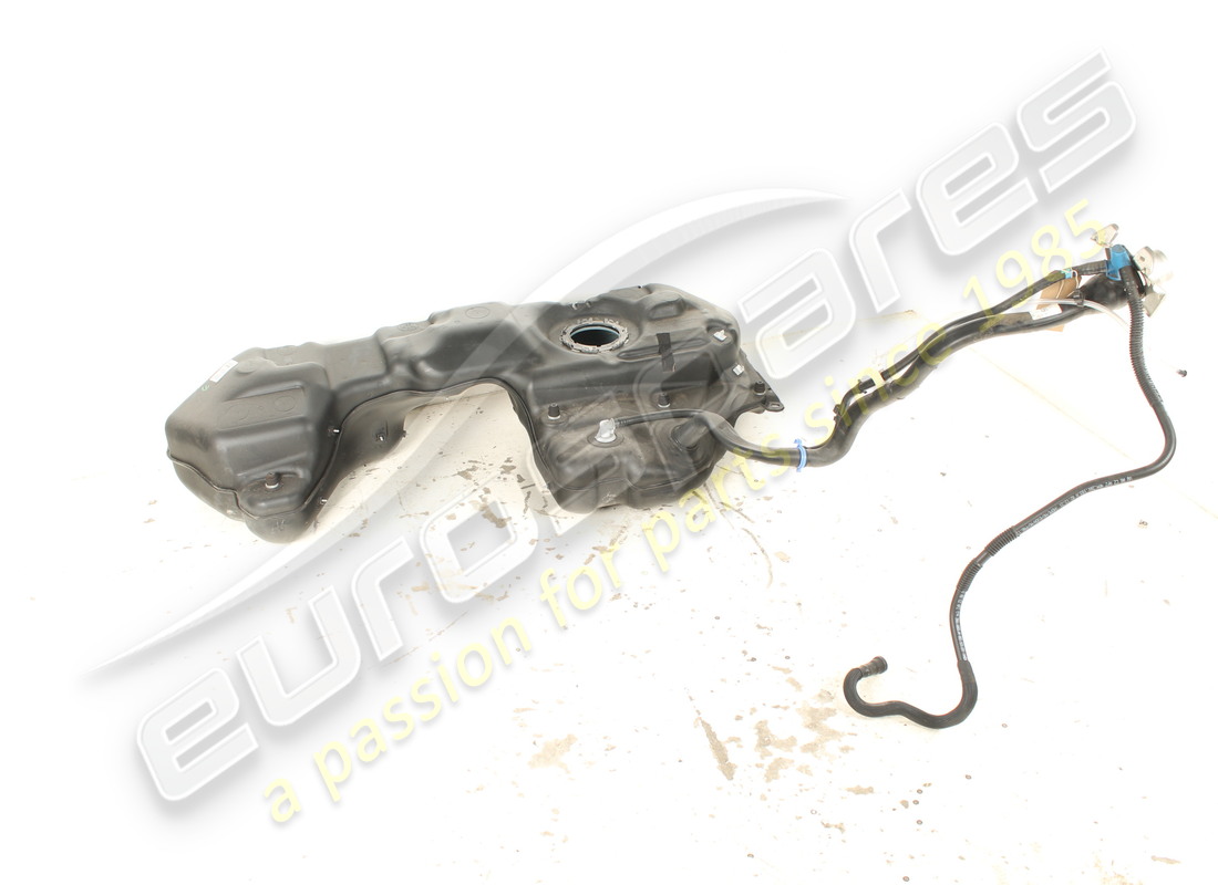 SERBATOIO CARBURANTE USATO Lamborghini 85 TFSI GR NAR OSH . NUMERO PARTE 4M0201021FN (1)
