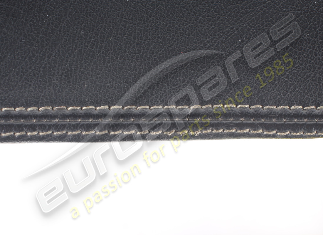 VISIERA CRUSCOTTO USATA FERRARI CON RIVESTIMENTO. CODICE RICAMBIO 62316300 (4) visiera cruscotto usata ferrari con rivestimento. codice ricambio 62316300 (4)