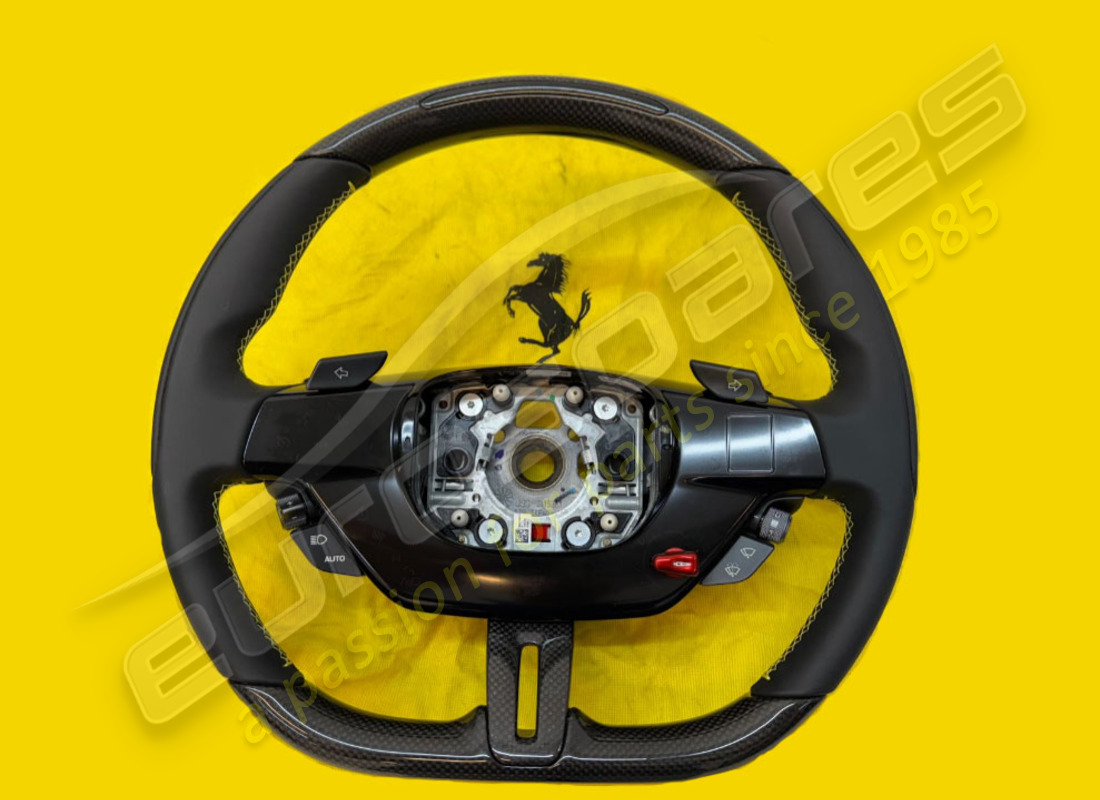 nuovo ferrari volante ibrido carb+led+sosp. numero parte 910847 (1)