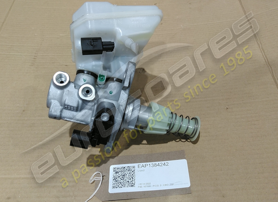 Eurospares CILINDRO PRINCIPALE E SERBATOIO TANDEM USATI. NUMERO PARTE EAP1384242 (1)