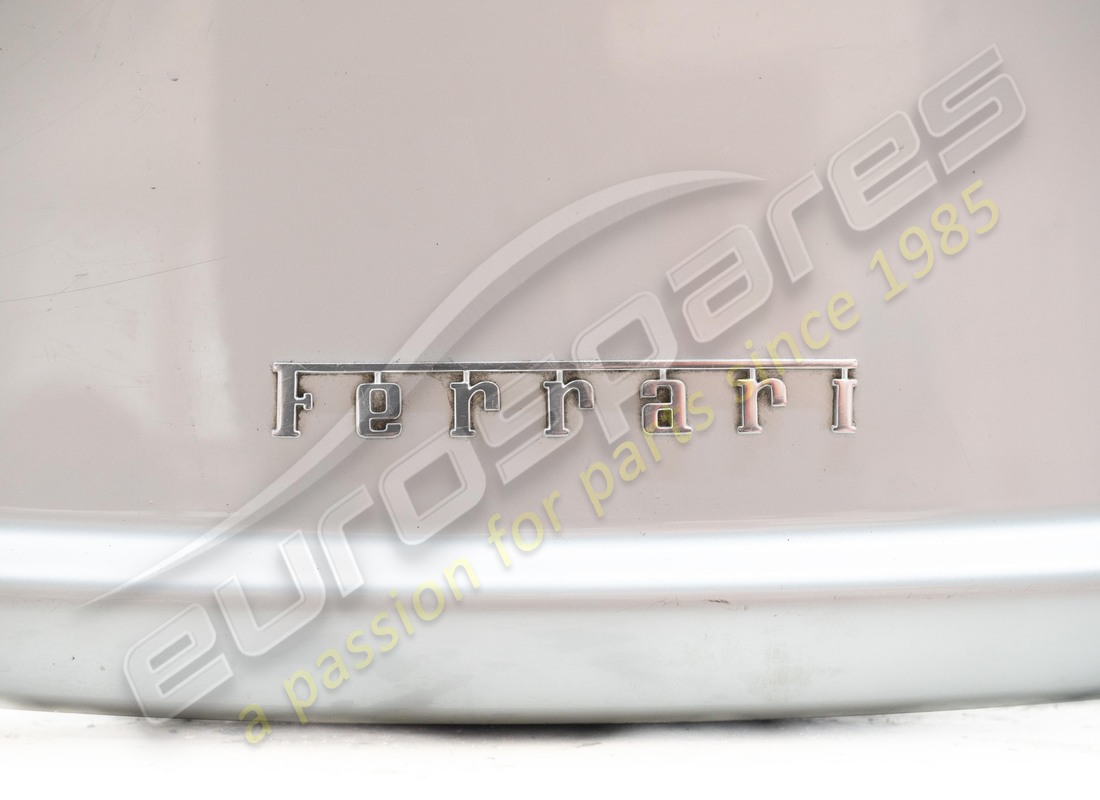 coperchio motore ferrari usato. numero parte 65784200 (2)