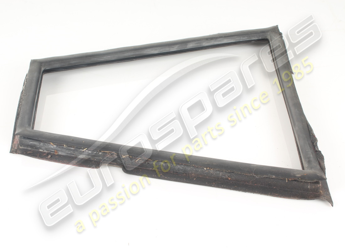 USATO FERRARI LUCE POSTERIORE SX GTS IN GOMMA. NUMERO PARTE 60522900 (2) usato ferrari luce posteriore sx gts in gomma. numero parte 60522900 (2)