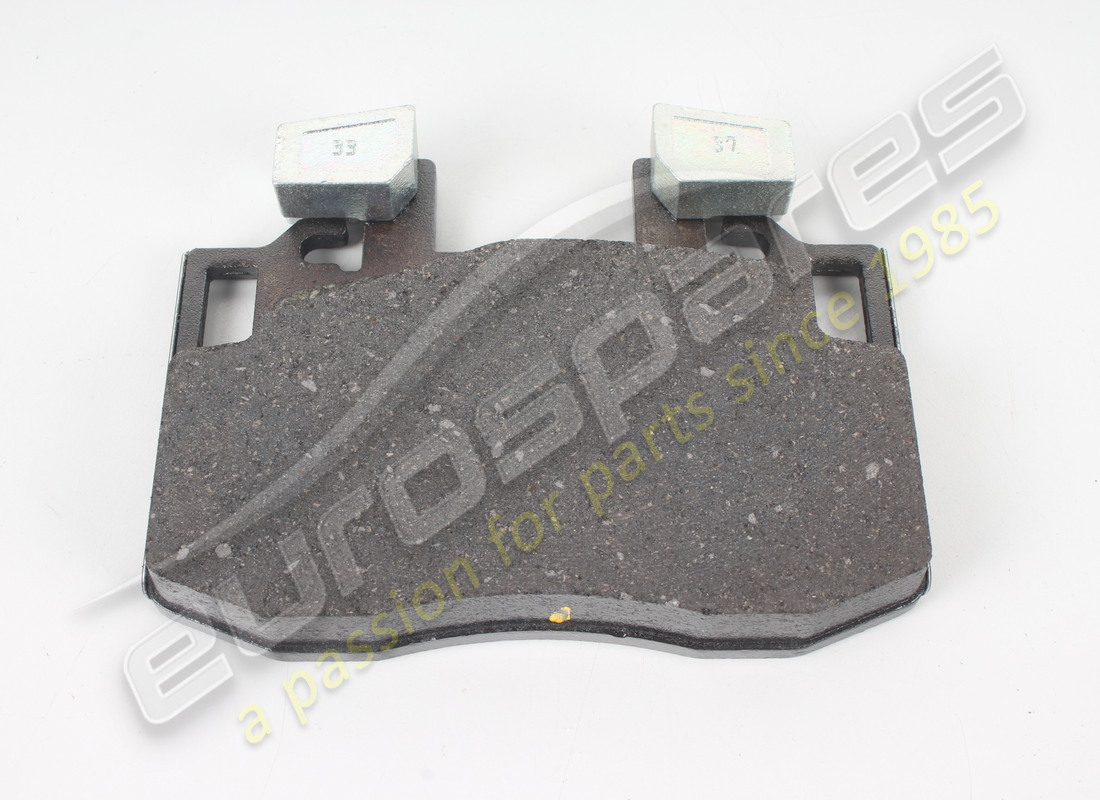 nuovo maserati set di pastiglie anteriori. numero parte 673011098 (2)