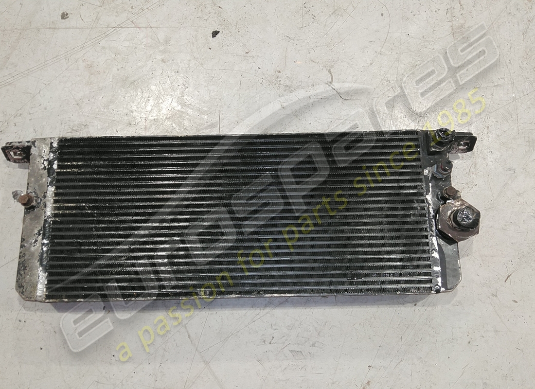 radiatore olio cambio ferrari usato. numero parte 167546 (2)