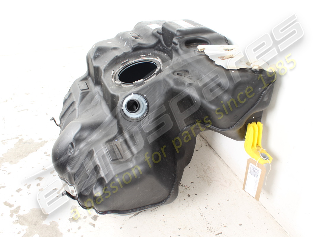 serbatoio carburante porsche danneggiato. numero parte 992201076g (3)