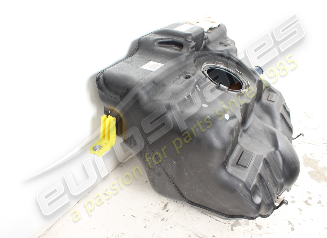 serbatoio carburante porsche danneggiato. numero parte 992201076g (4)